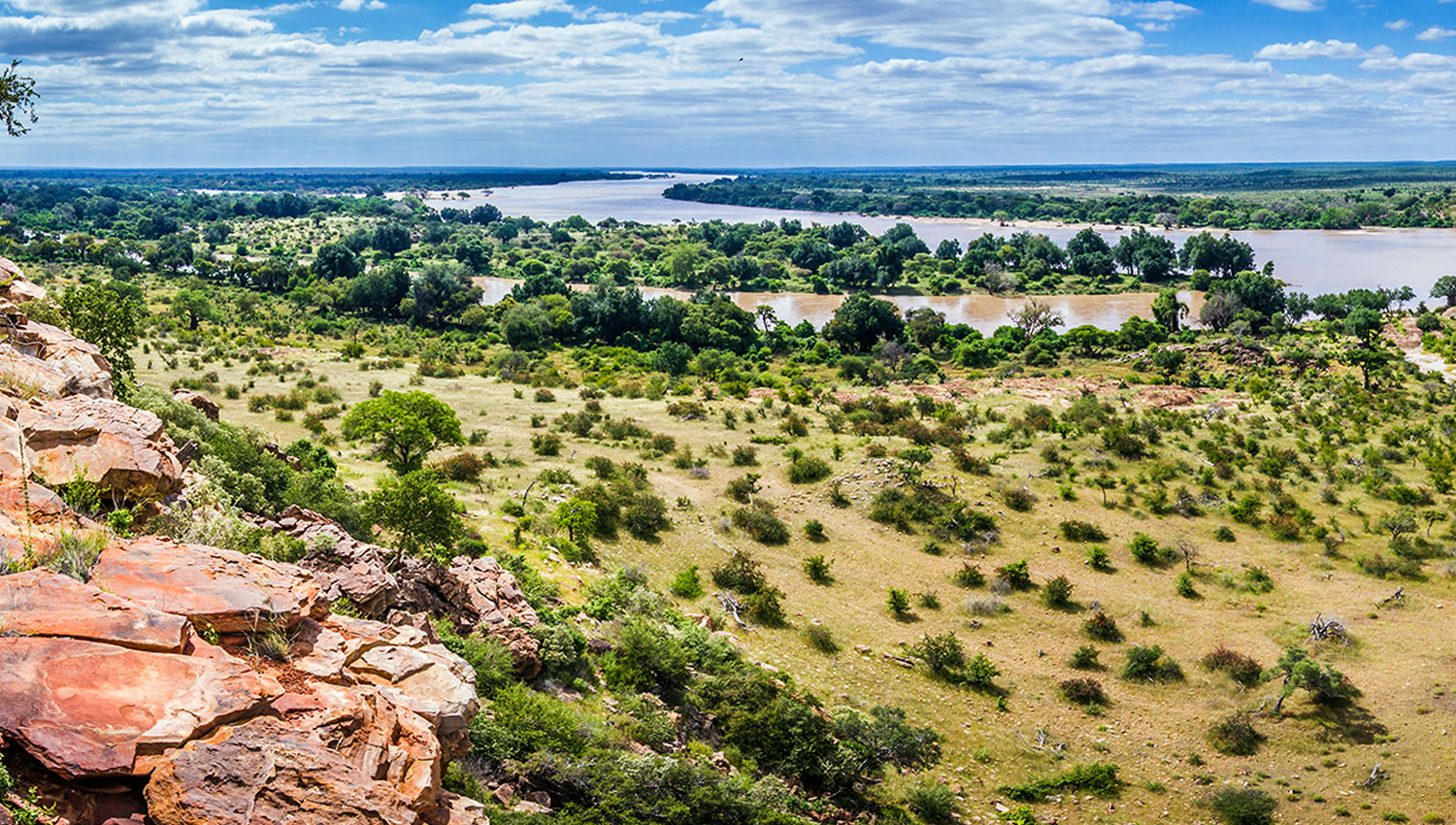 The Southern African Development Community (SADC), in collaboration with the Limpopo Watercourse Commission (LIMCOM), and with the technical support of the Global Water Partnership Southern Africa (GWPSA), is scheduled to convene the 10th SADC River Basin Organisations / Shared Watercourse Institutions (RBOs/SWIs) Workshop on 2-4 October 2023.   The workshop will be held in a hybrid format, and the physical event will be hosted in Maputo by the Government of Mozambique through the Ministry of Public Works..