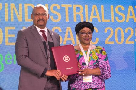 Honourable Olivier Jean-Baptiste, the Minister of Energy and Hydrocarbons of the Republic of Madagascar and Ms. Angele Makombo N’tumba, SADC Deputy Executive Secretary for Regional Integration.