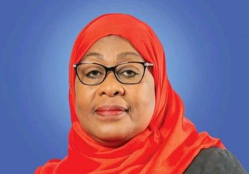 Sua Excelência Samia Suluhu Hassan, Presidente da República Unida da Tanzânia e Presidente do Órgão de Cooperação nas Áreas de Política, Defesa e Segurança da SADC